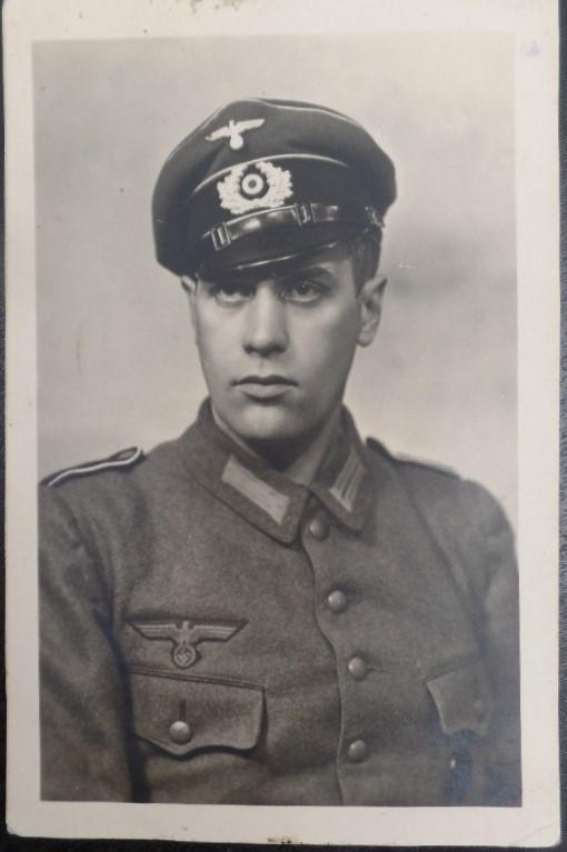 Postcard picture - WH (Heer) - Dutch uniform
