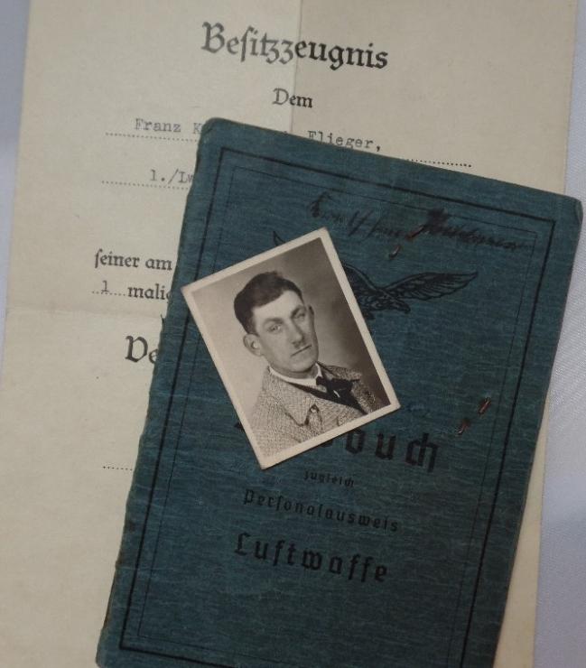 Soldbuch Luftwaffe - Landesschützenzug 45 - Kurland (Courland)  - Kretschmer