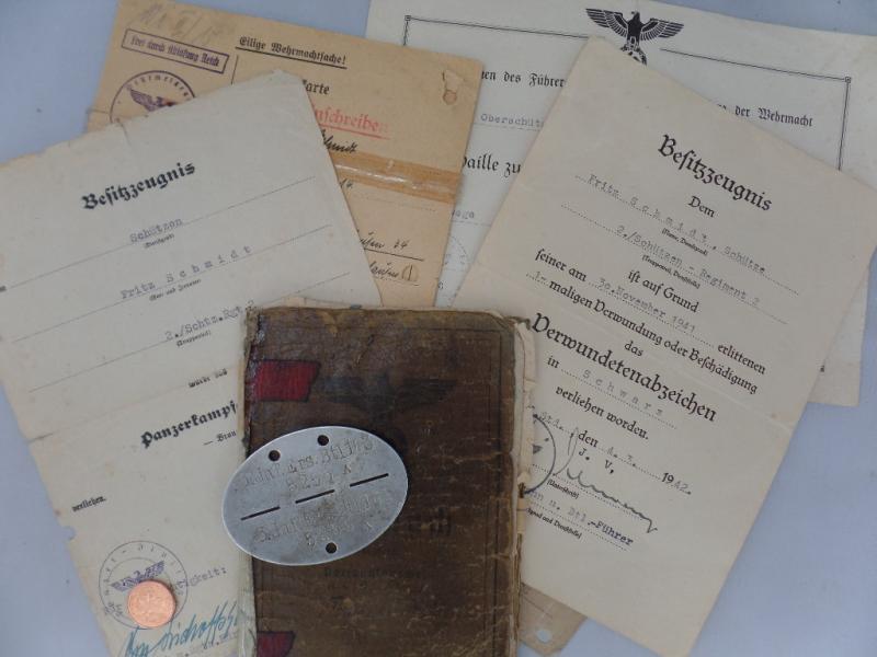 Soldbuch/I.D. disk/citation grouping - WH (Heer) - 2.Pz.Div. - Schmidt