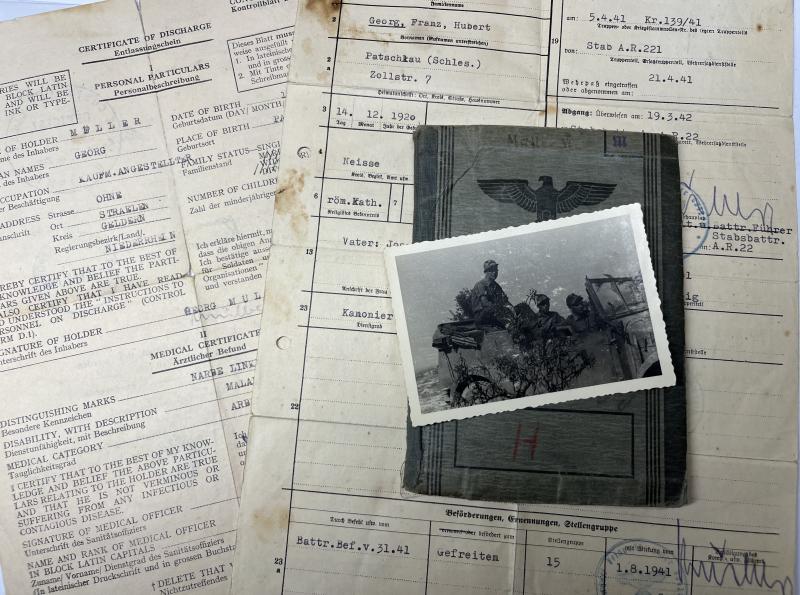 Wehrpass -  WH (Heer) -  22.LL.Div. - Müller