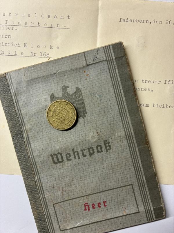 Wehrpass -  WH (Heer) -  126.Inf.Div. - Klocke